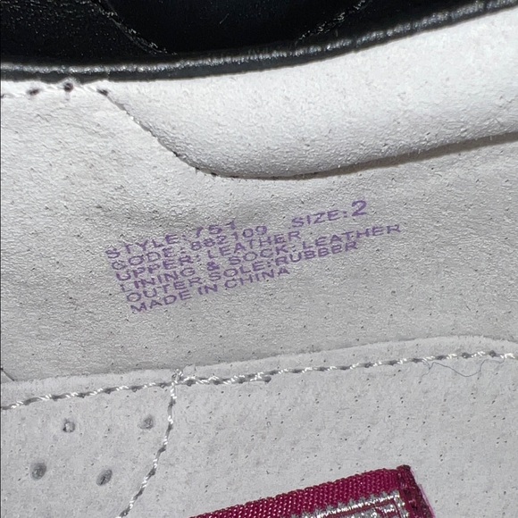 Lamour Classic Black Kids Shoes - Picture 5 of 6